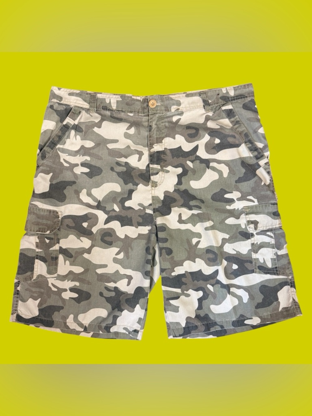 Camo cargo shorts